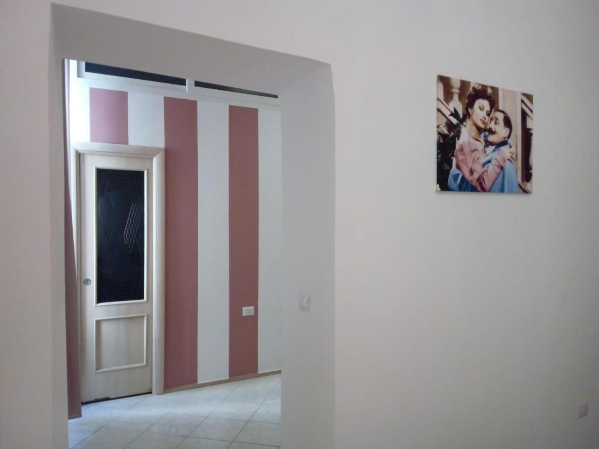 La Passione Italiana Apartment Наполи Екстериор снимка
